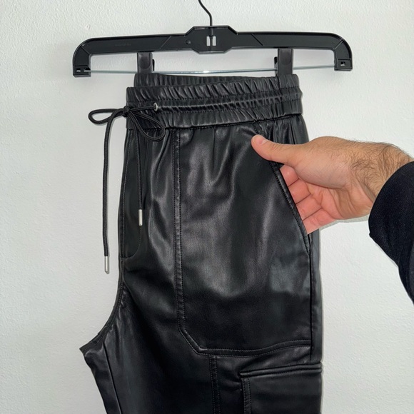 ZARA MAN - FAUX LEATHER CARGO PANTS - Picture 4 of 12